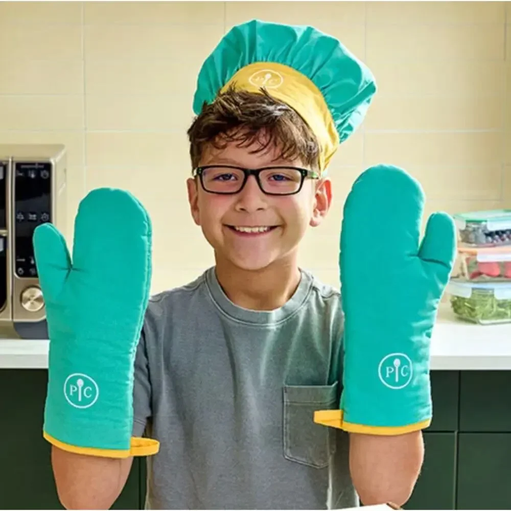 NEW Pampered Chef Kids Club Chef Hat and Oven Mitts Item #101591